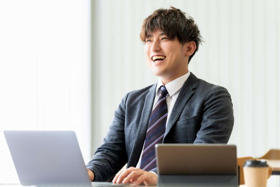 ホームページ制作・WEBサイト・動画制作・パンフレット・チラシのご相談・お見積りならSANTABA（サンタバ）デザインへ